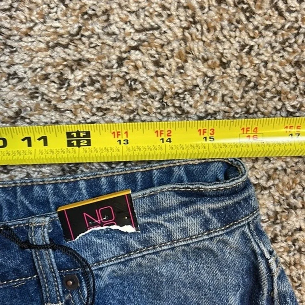 No Boundaries Super High-Rise Jeans Women Size 13 Slim Straight Distressed NEW